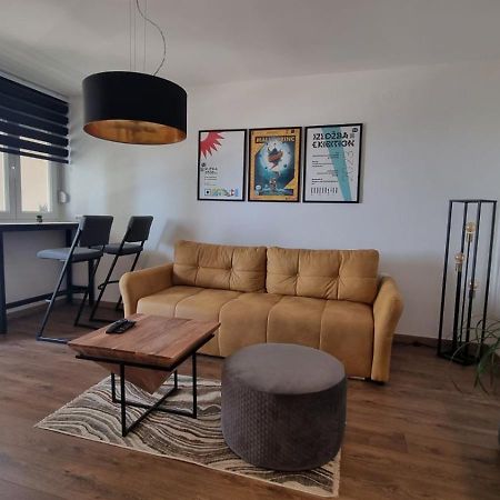 Qr Apartment For Family, Couples, And Friends Stay In Fiume Kültér fotó