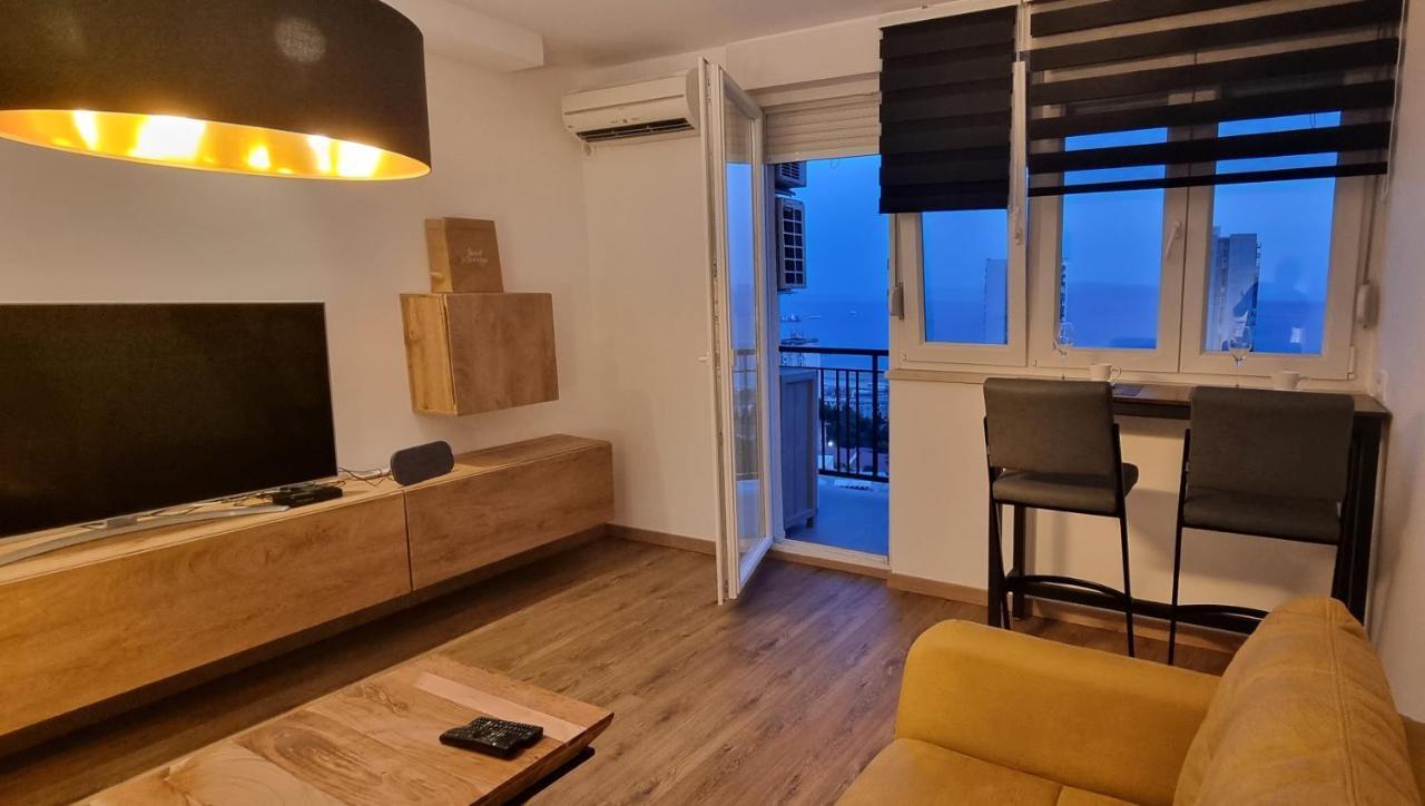 Qr Apartment For Family, Couples, And Friends Stay In Fiume Kültér fotó