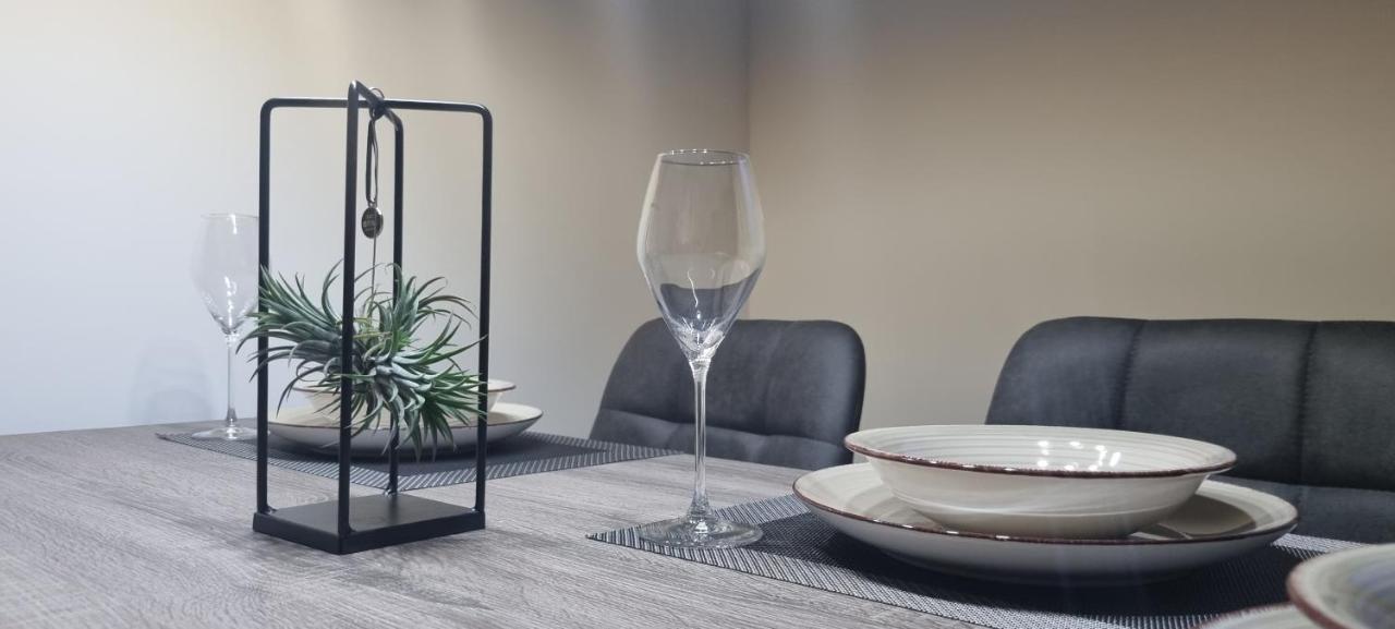 Qr Apartment For Family, Couples, And Friends Stay In Fiume Kültér fotó